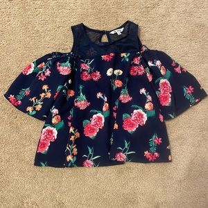 Cold shoulder floral blouse almost new!